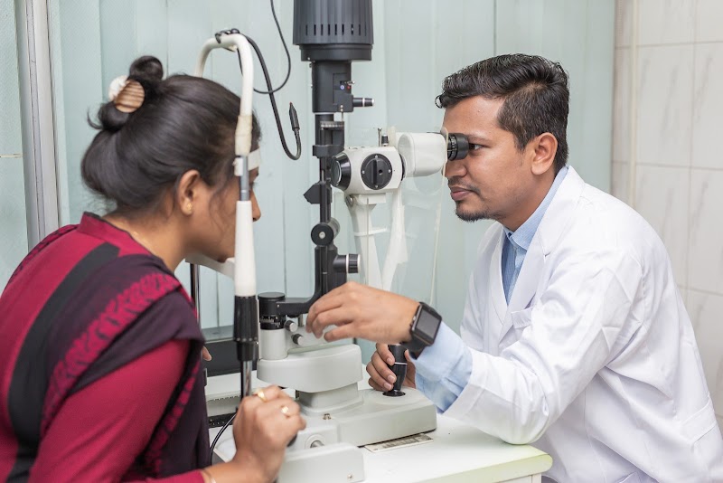 Fashion Eye Hospital, Moghbazar logo