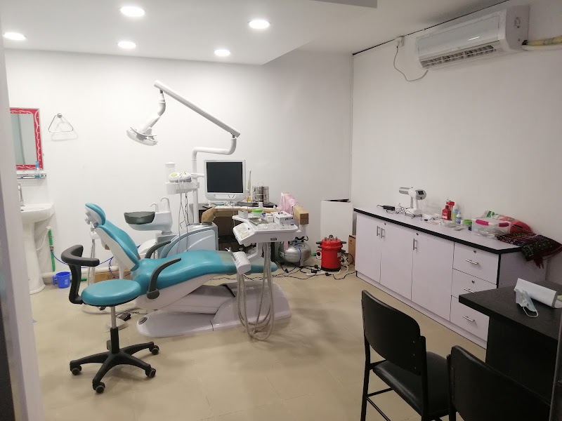 Iconic Dental Surgery, Pabna logo