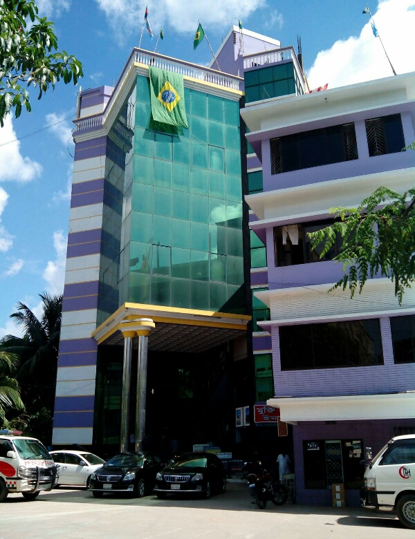 Mukti Hospital, Comilla logo