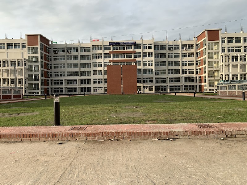 Sheikh Hasina Medical College, Tangail logo